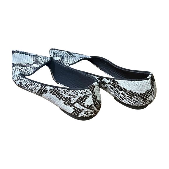 Bamboo Snakeskin Print Pointed Toe Flats 7.5 Loafers Y2K Slip On Shoe mobwife - Picture 4 of 11